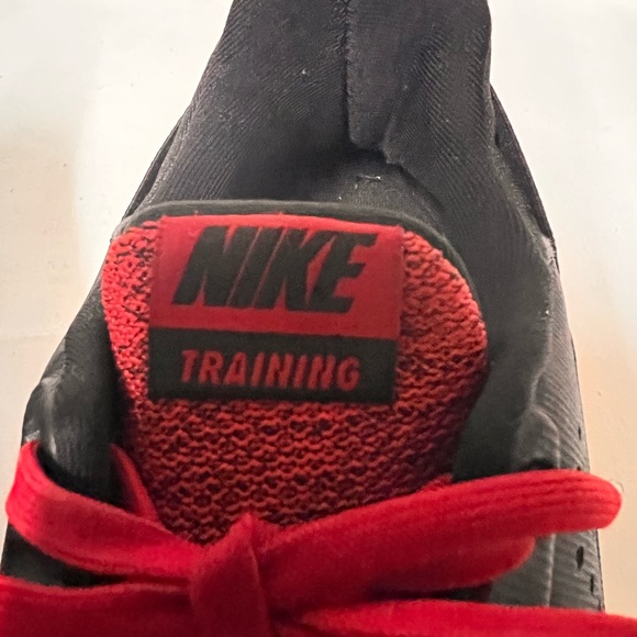 Nike Brand Men’s Sneakers, size 11. - Picture 8 of 8